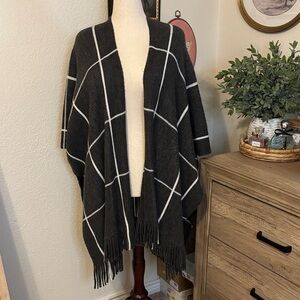 Lane Bryant Grey and White Plaid Poncho